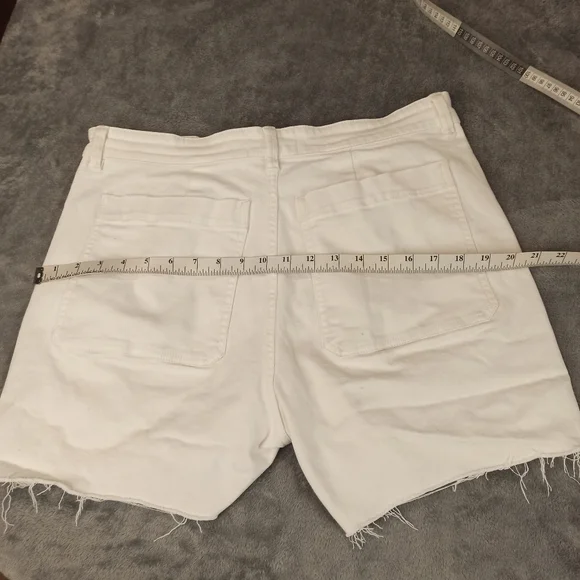 Everlane Moms Premium Button Fly Denim Jean Shorts Cut Off Wome Size 14 - Picture 16 of 16